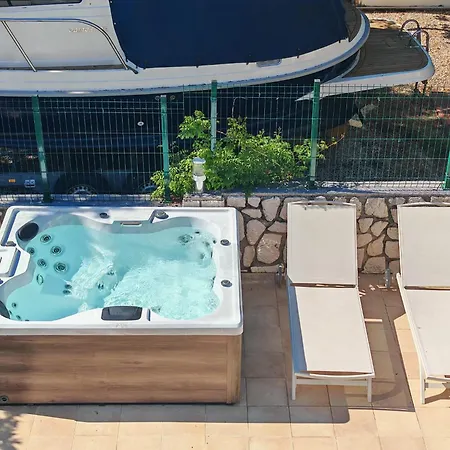 House By Pag Tours Villa *