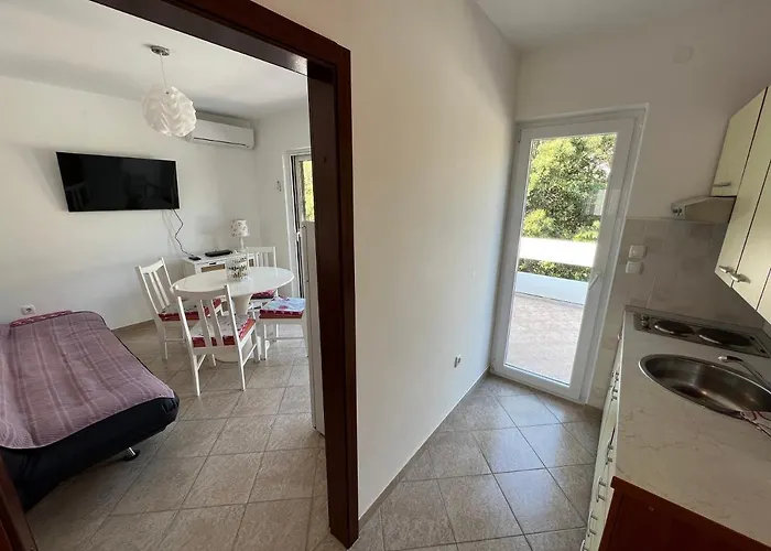 House By Pag Tours * Шимуни